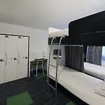 Auberge de jeunesse 365 For U *