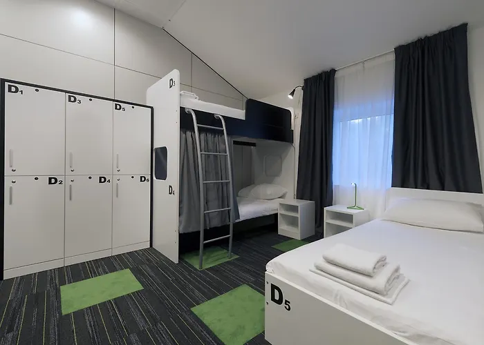 365 For U Auberge de jeunesse *