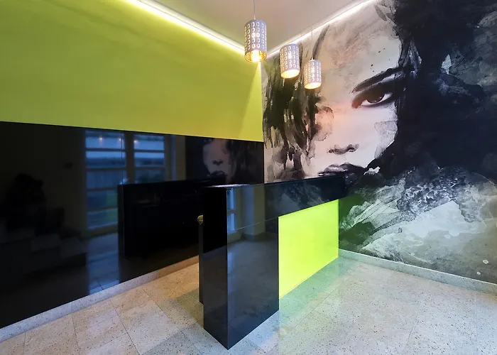 365 For U Auberge de jeunesse *