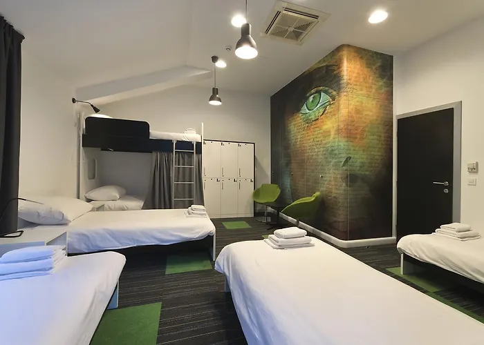 365 For U Auberge de jeunesse *