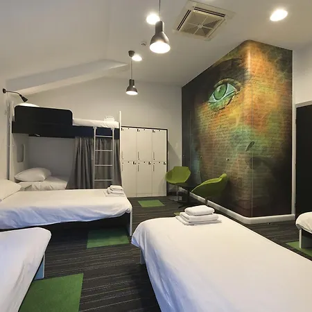 365 For U Hostel *